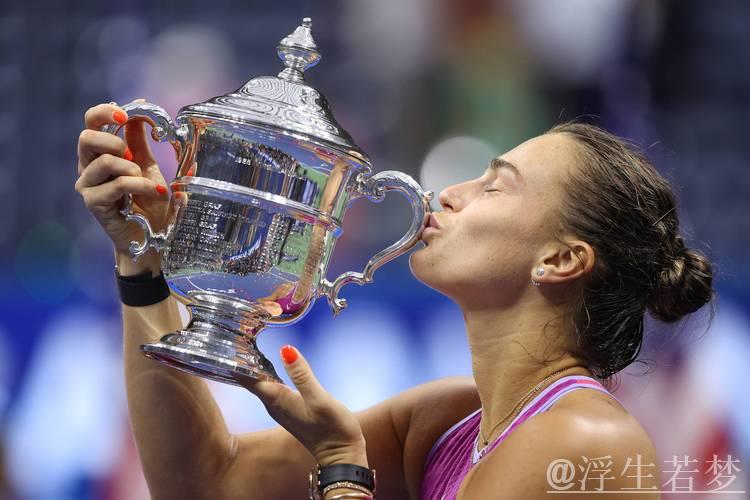 萨巴伦卡在迈阿密赛首次问鼎女单桂冠